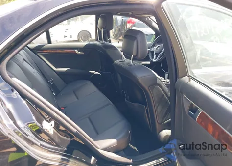 2013 Mercedes-Benz C 300 Luxury 4Matic/Sport 4Matic from USA, damaged, VIN WDDGF8AB7DR278316